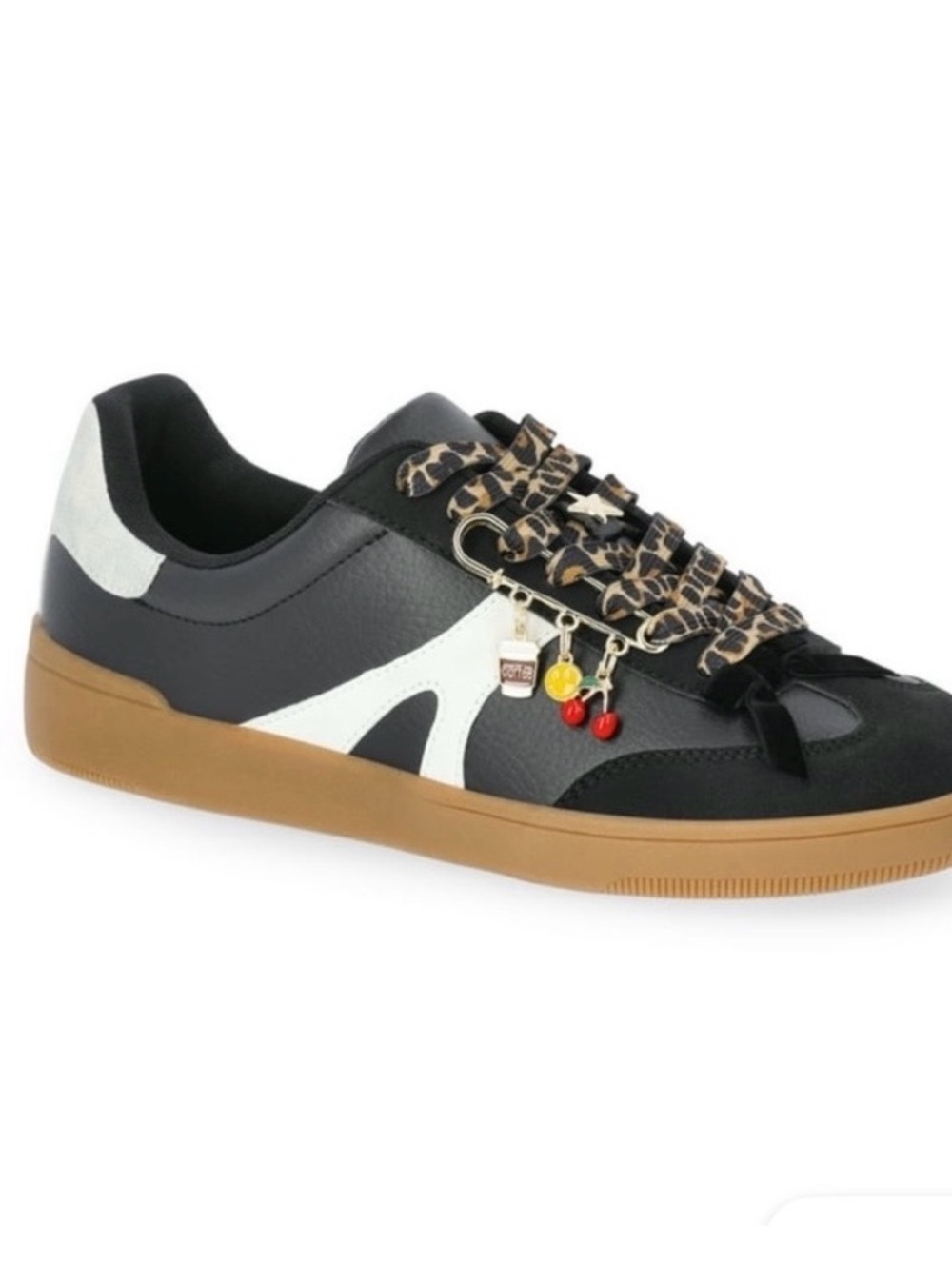 No Boundaries Black, White & Leopard-Accent Low-Top Sneaker